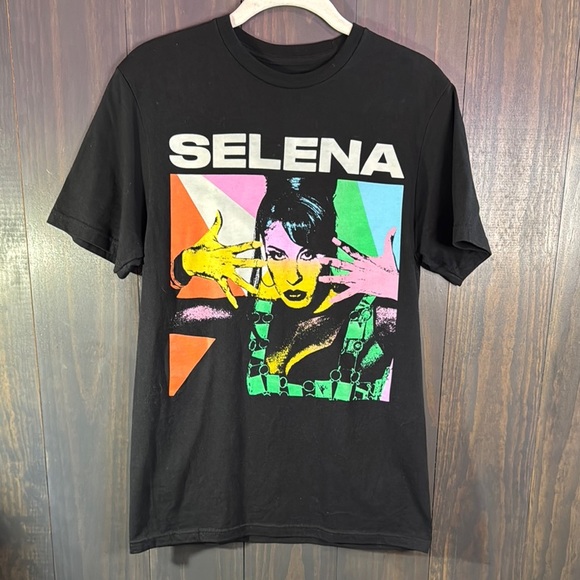 Selena Tops - Selena Quintanilla Official Selena Merchandise Black Tee Women's Unisex Small